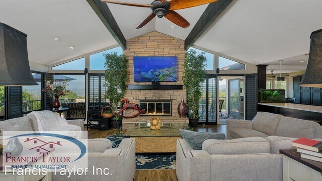 Foto del edificio - 3 br, 3 bath House - 28247 Faircrest Way