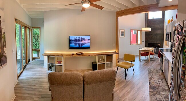 Foto del edificio - 413 W Haywood St