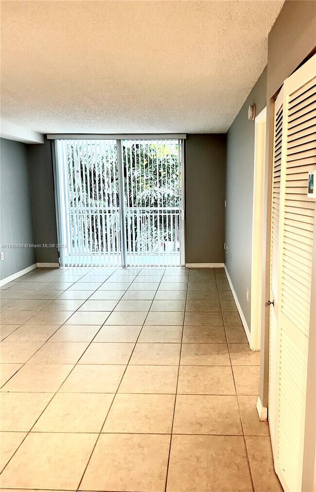 Building Photo - 1666 West Ave