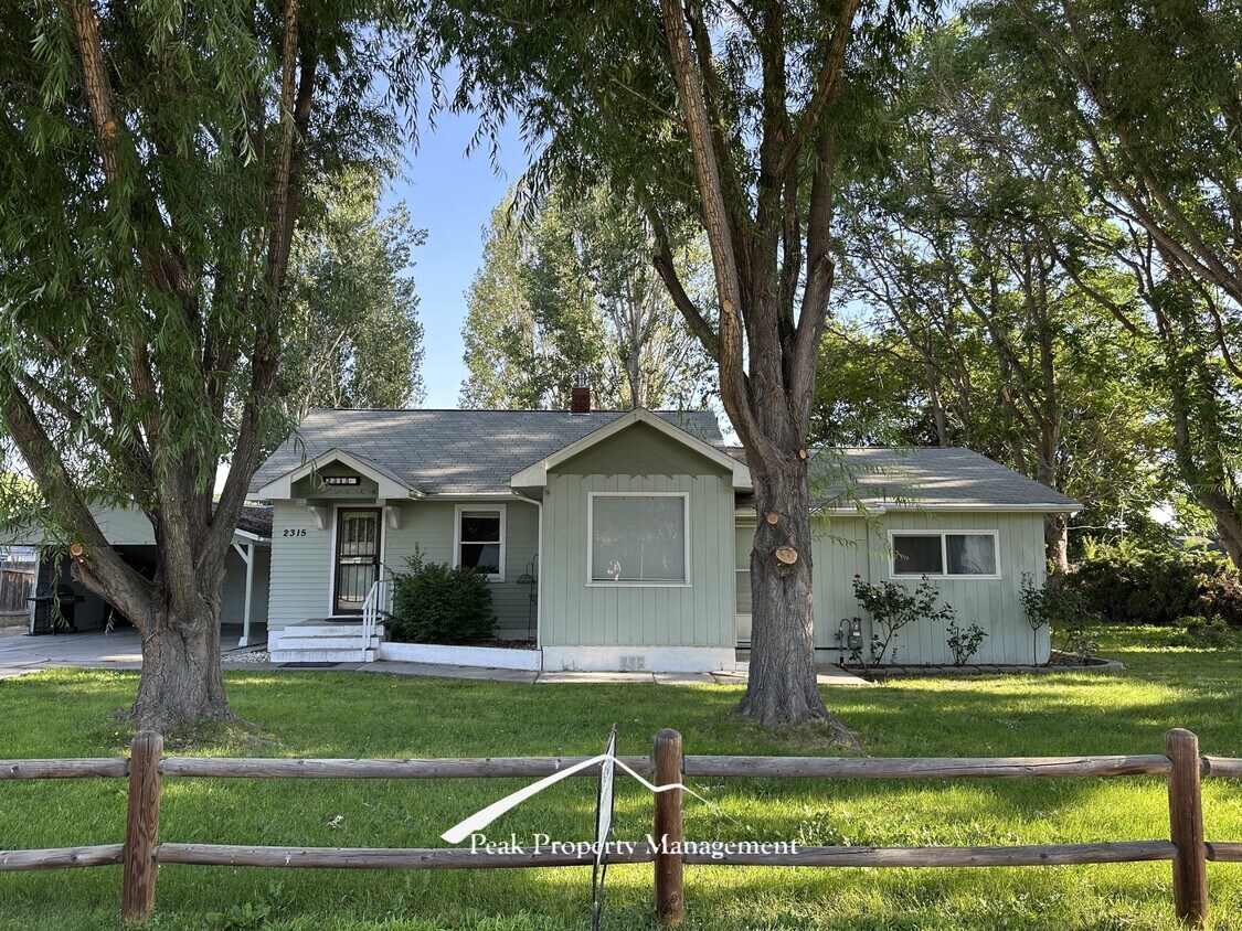Foto principal - 2315 Cherry St