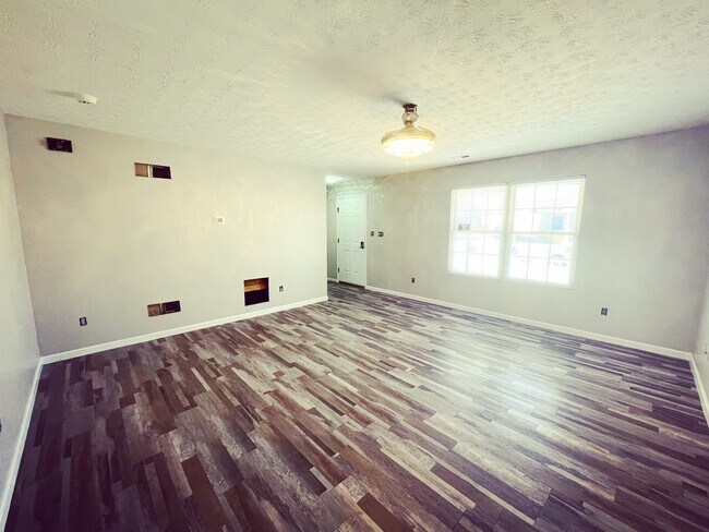 Building Photo - 5928 Brandon Dunes Dr