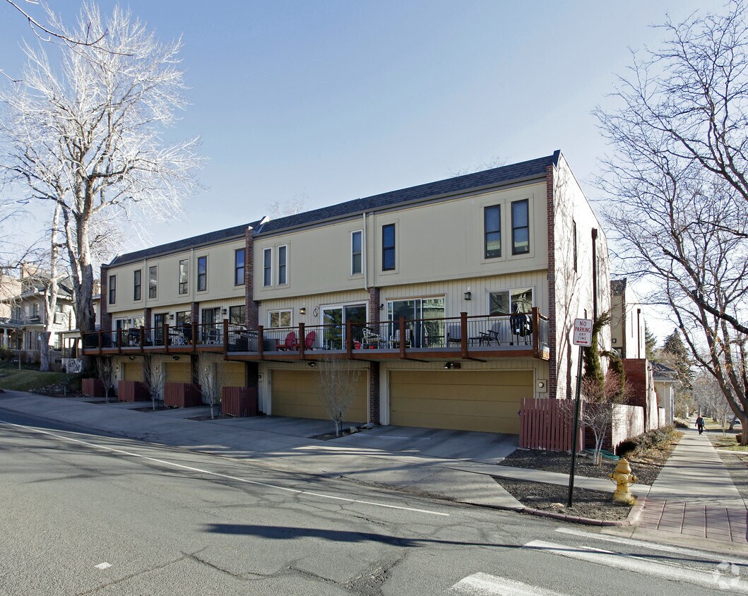 Building Photo - 805 E 7th Ave