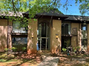 Building Photo - 342 Orchard Trace Ln