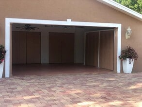 Building Photo - 6412 Windwood Ct