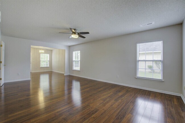 Foto del edificio - 141 Old Tree Road, Goose Creek, SC 29445 -...