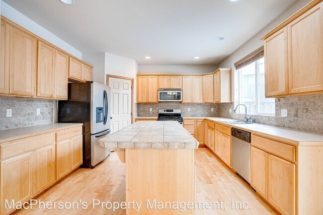 Building Photo - 4 br, 2.5 bath House - 904 Lawton Rd