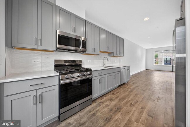Building Photo - 7348 Blade Dr