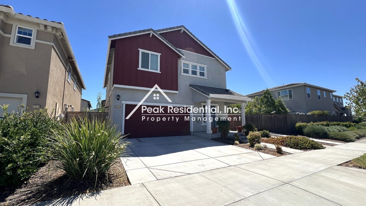 Building Photo - Newer 3bd/2.5ba Natomas Area Home with 2 C...