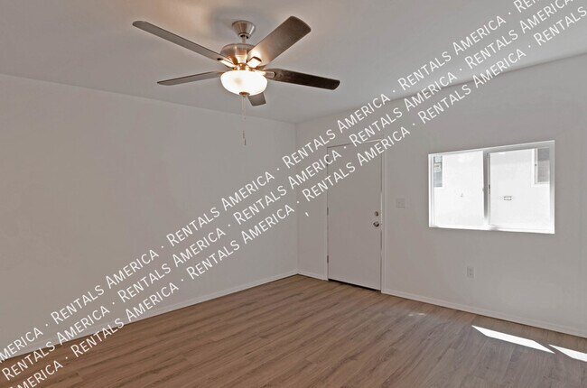 Foto del edificio - Brand New Home!  ALL UTILITIES INCLUDED!