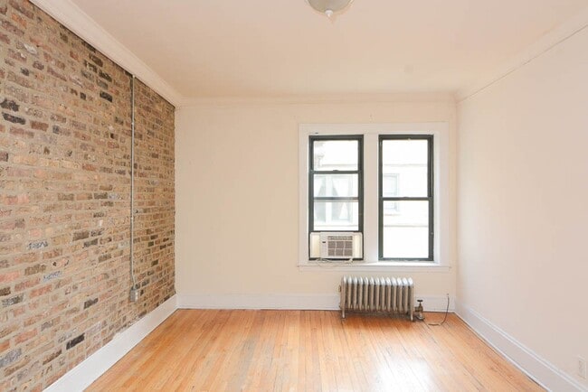 Building Photo - 2332.5 N Spaulding Ave