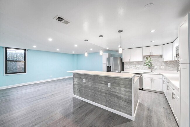 Photo - 4600 Duke St Townhome