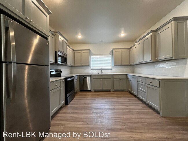 Foto del edificio - 4 br, 3 bath House - 4618 126th