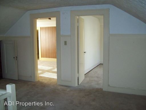 Building Photo - 3238 NE 66th Ave