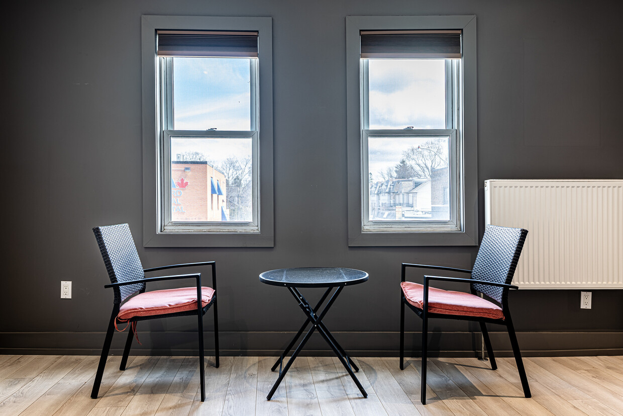 Primary Photo - 3236 Yonge St