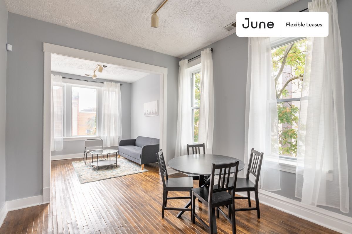Foto principal - 2250 W North Ave