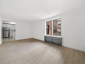 Building Photo - 1213 Avenue Z