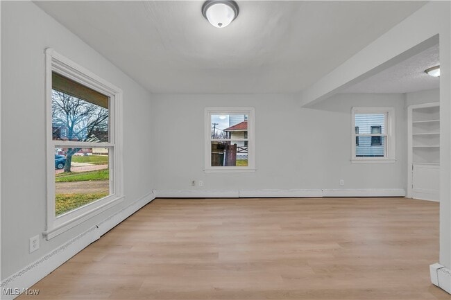 Foto del edificio - 3811 Highland Rd