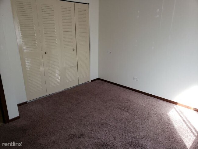 Building Photo - 8104 Waterbury Ct