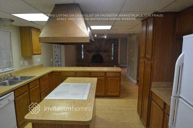 Foto del edificio - 3415 Imperial Ln