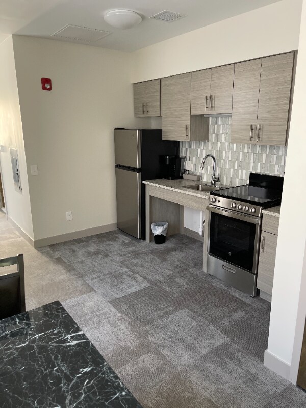 Foto principal - 1417 W9th St