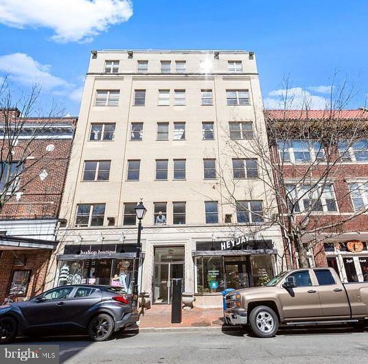 Foto principal - 815 King St