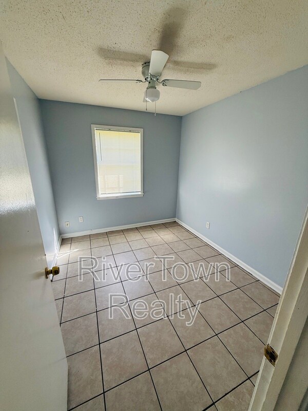 Building Photo - 4015 N Trezevant St