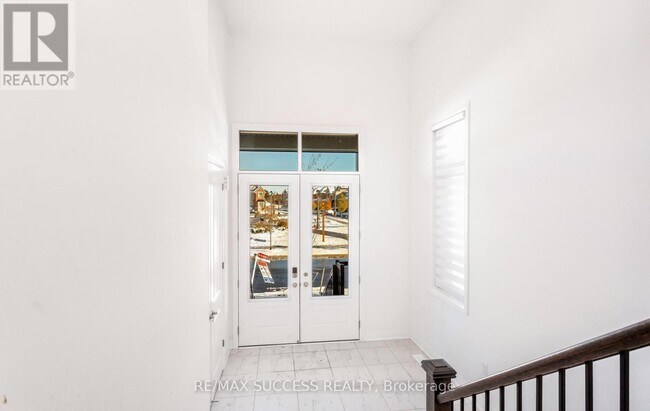 Building Photo - 3130 Travertine Dr