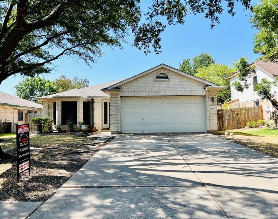 Primary Photo - 4447 Bremner Dr