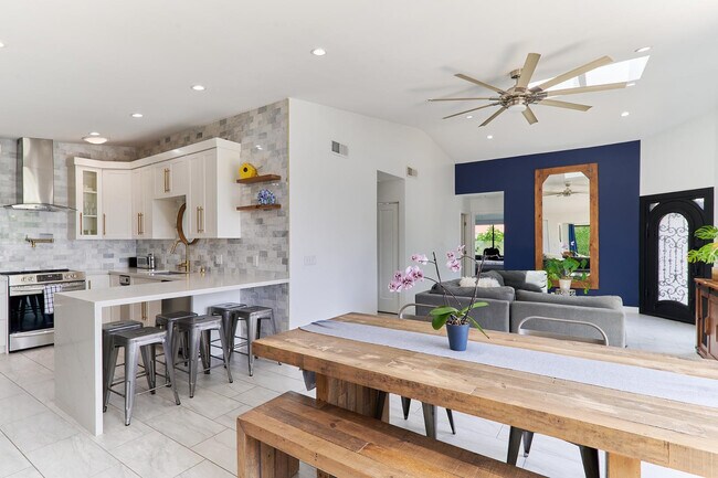 Foto del edificio - 8113 E Redwing Rd