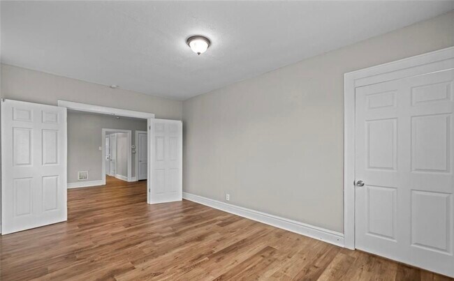 Building Photo - 3720 Winnebago St