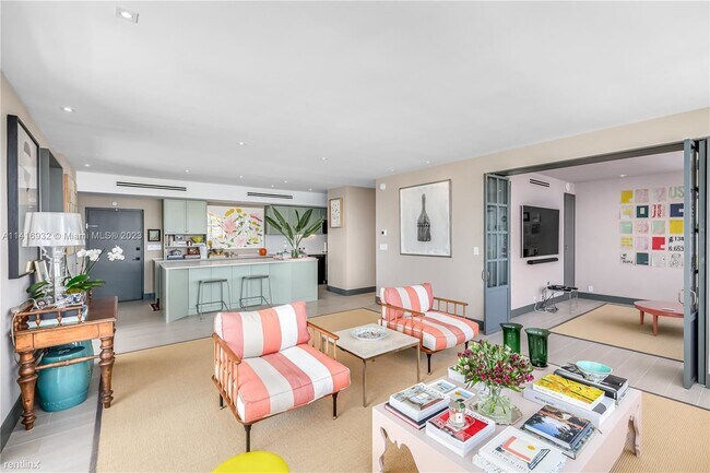 Foto del edificio - 2 br, 2 bath Condo - 20 Island Ave Apt 718
