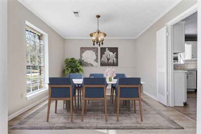 Building Photo - 4106 Cypress Hill Dr