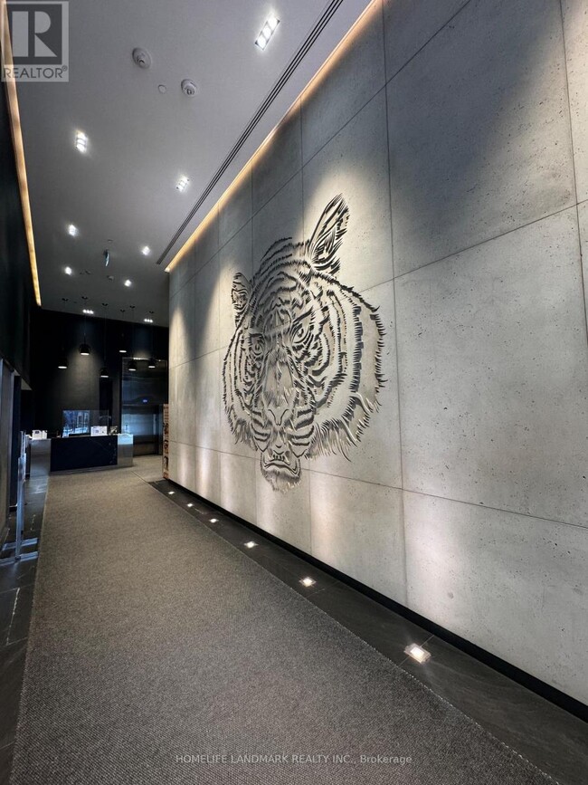 Photo du bâtiment - 28 Wellesley St E