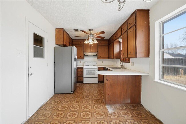 Foto del edificio - 608 N Colton Ave