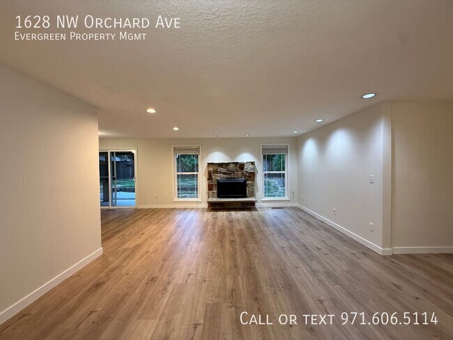 Building Photo - 1628 NW Orchard Ave