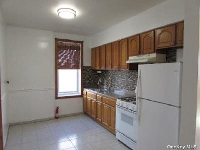 Building Photo - 60-48-60-68 68th Rd