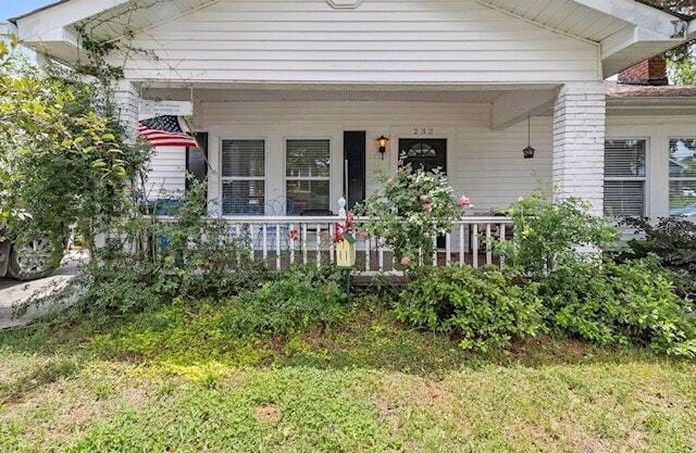 Photo - 232 Jarnigan Avenue House