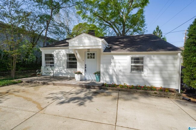 Building Photo - 300 Ridge Rd