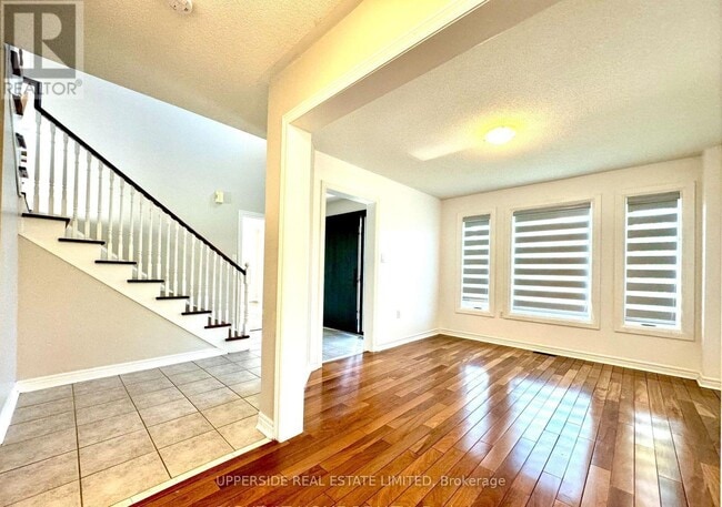 Building Photo - 46 Country Ln