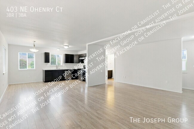 Foto del edificio - 403 NE Ohenry Ct