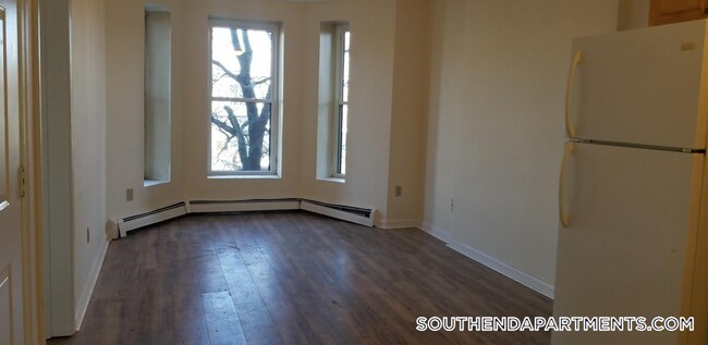 Foto del edificio - 92 Hammond St