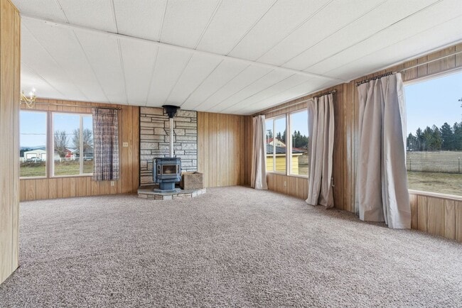 Building Photo - 8202 E Elk to Hwy Rd