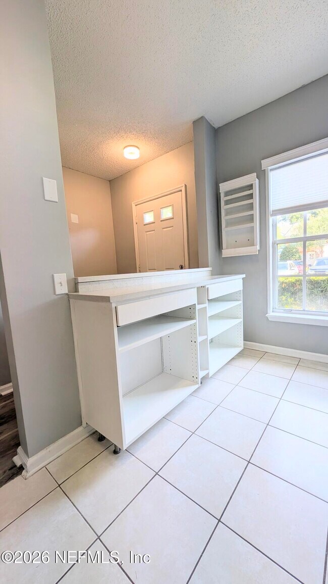 Foto del edificio - 12311 Kensington Lakes Dr