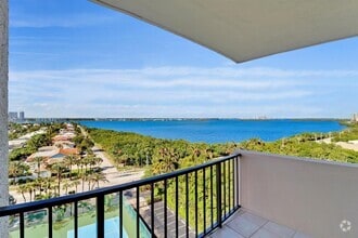 Building Photo - 4200 N Ocean Dr