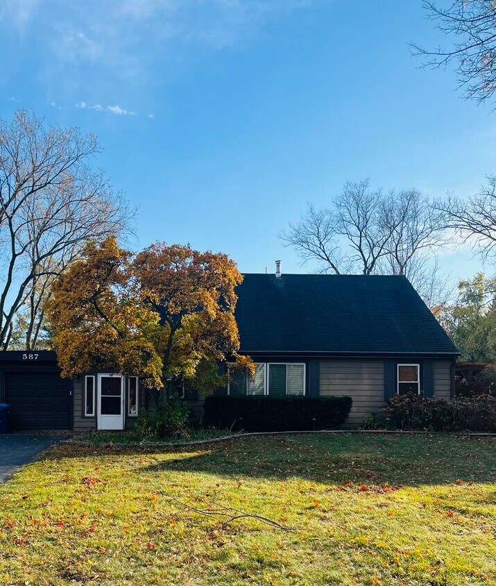 Foto principal - 587 Front St