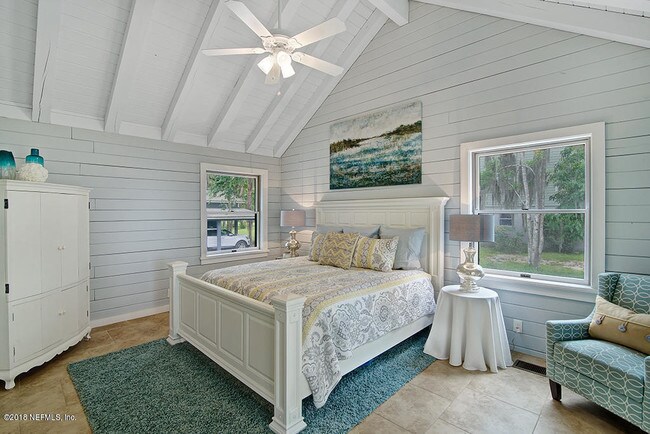 Get 8280 Kindred Spirit Lane Gif