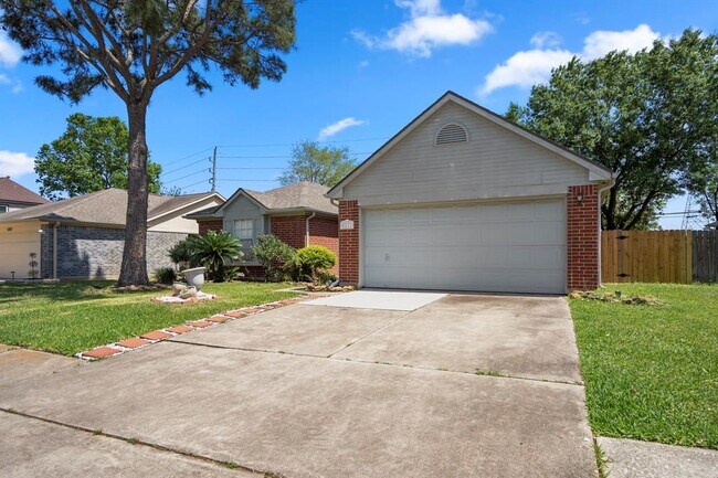 Foto del edificio - 5211 Roserock Ln