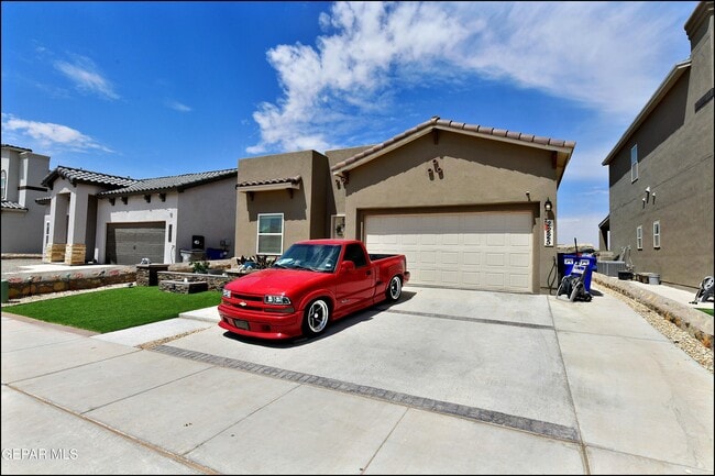 Building Photo - 2225 Tierra Delmonte Dr