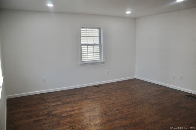 Foto del edificio - 1257 Howard Ave
