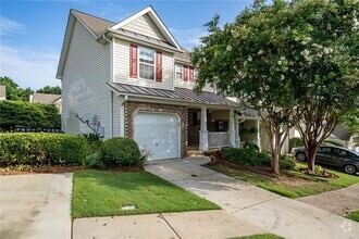 Building Photo - 401 Red Coat Ln
